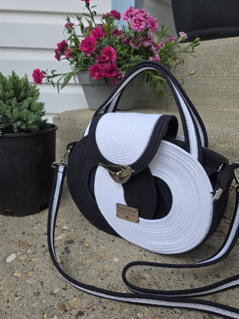 🖤🤍Black & White Round Crossbody Bag - Handmade By Me In Canada